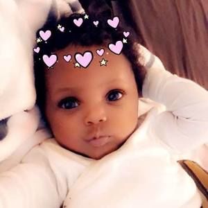 Meet your Posher, Evelyn